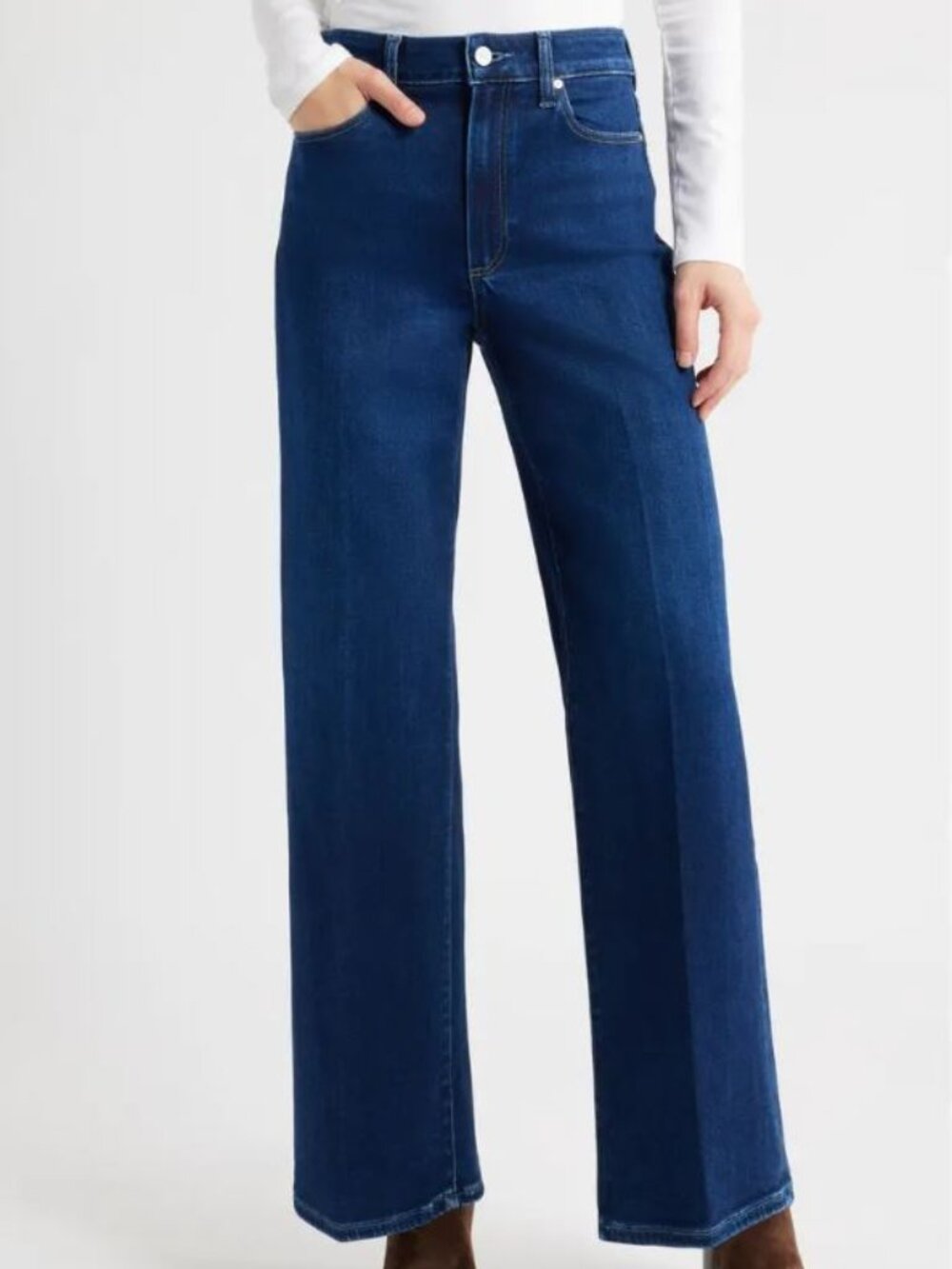 PAIGE Anessa High Rise Wide Leg Jeans in Jesmyn - Size 28 (31" Inseam)